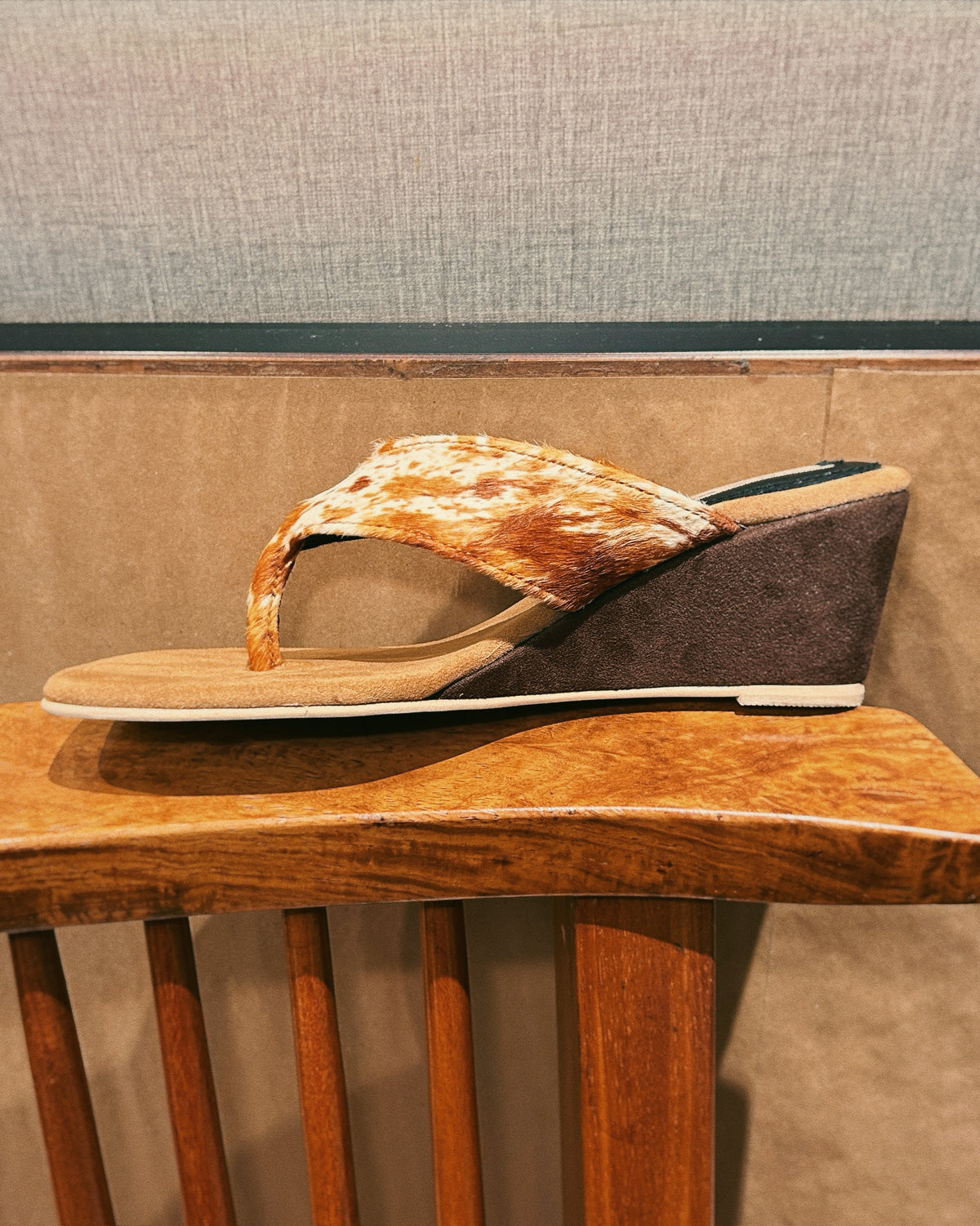 Oda Wedge Chestnut Sabino