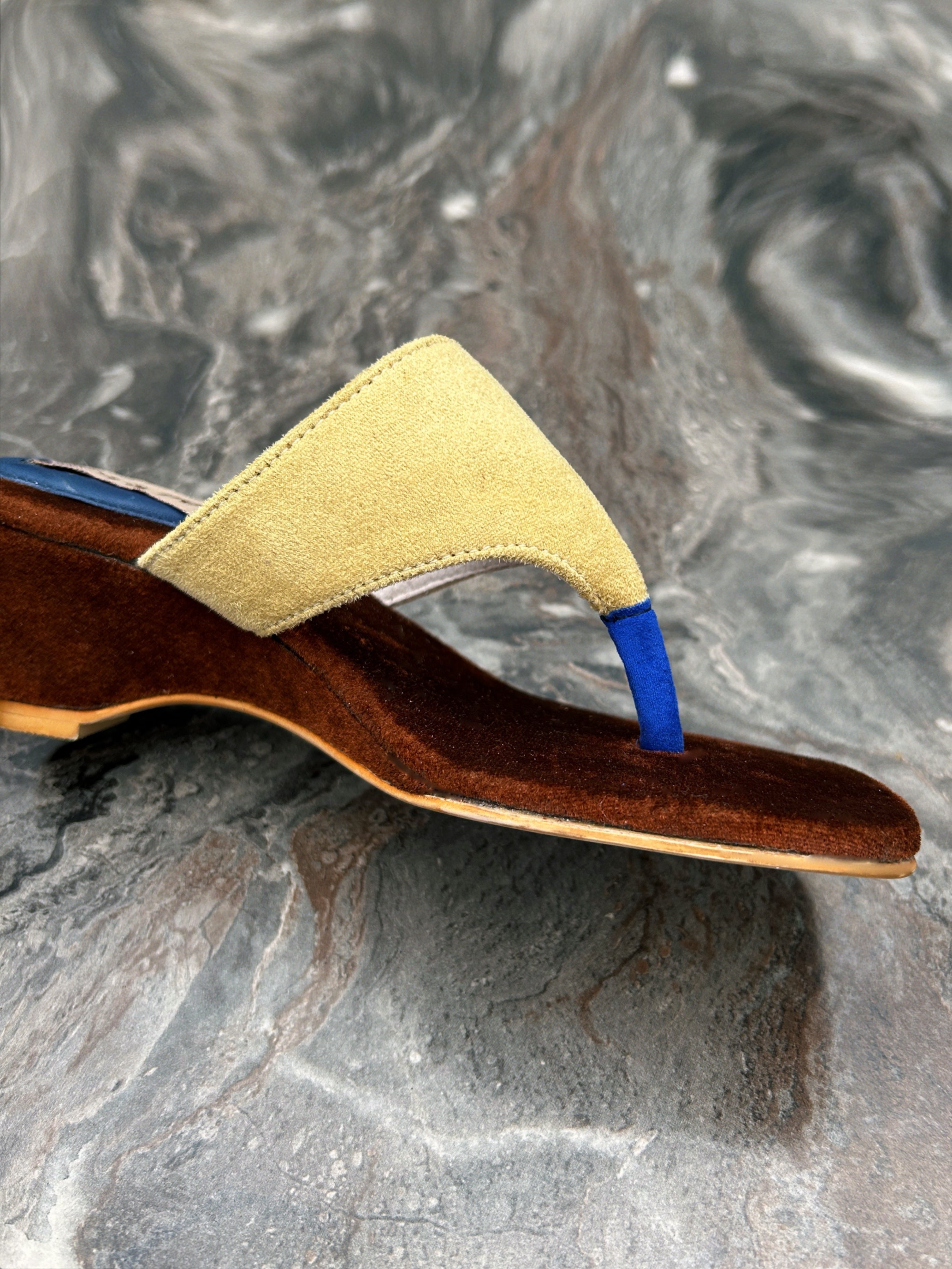 Butterfly Wedge Cedar