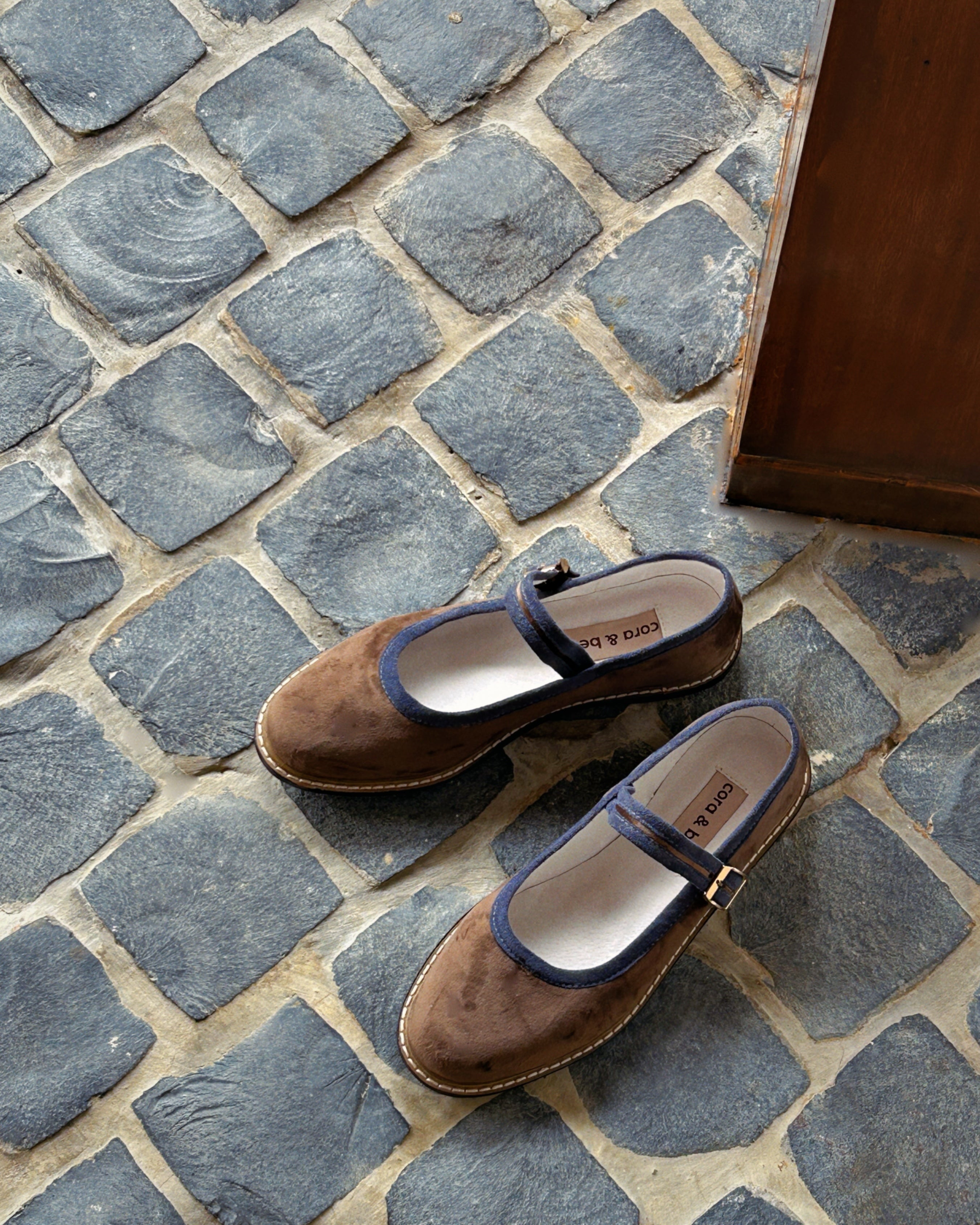 Two Tone Nona Comet (Preorder)