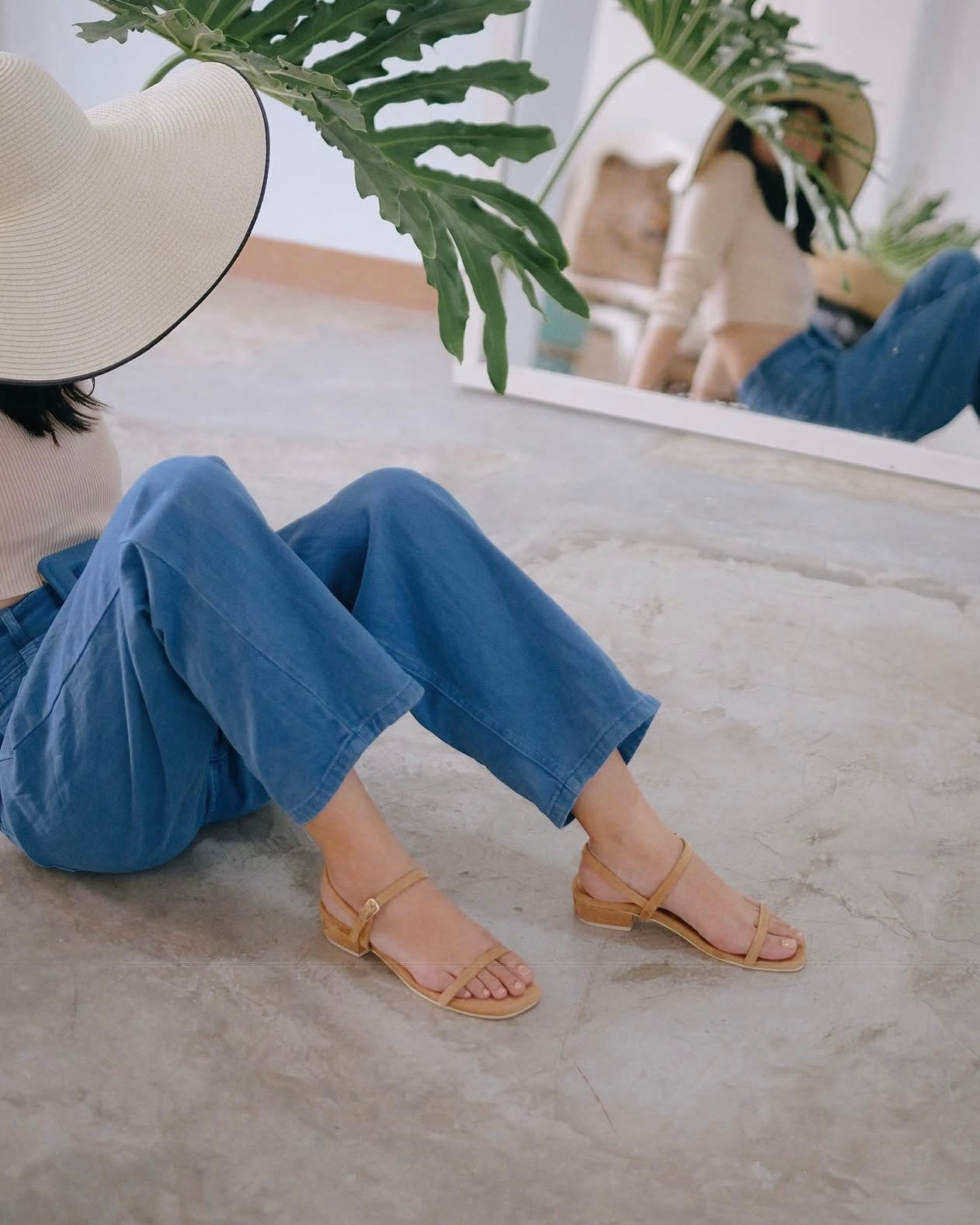 Salsita Mini Camel Suede (Preorder)