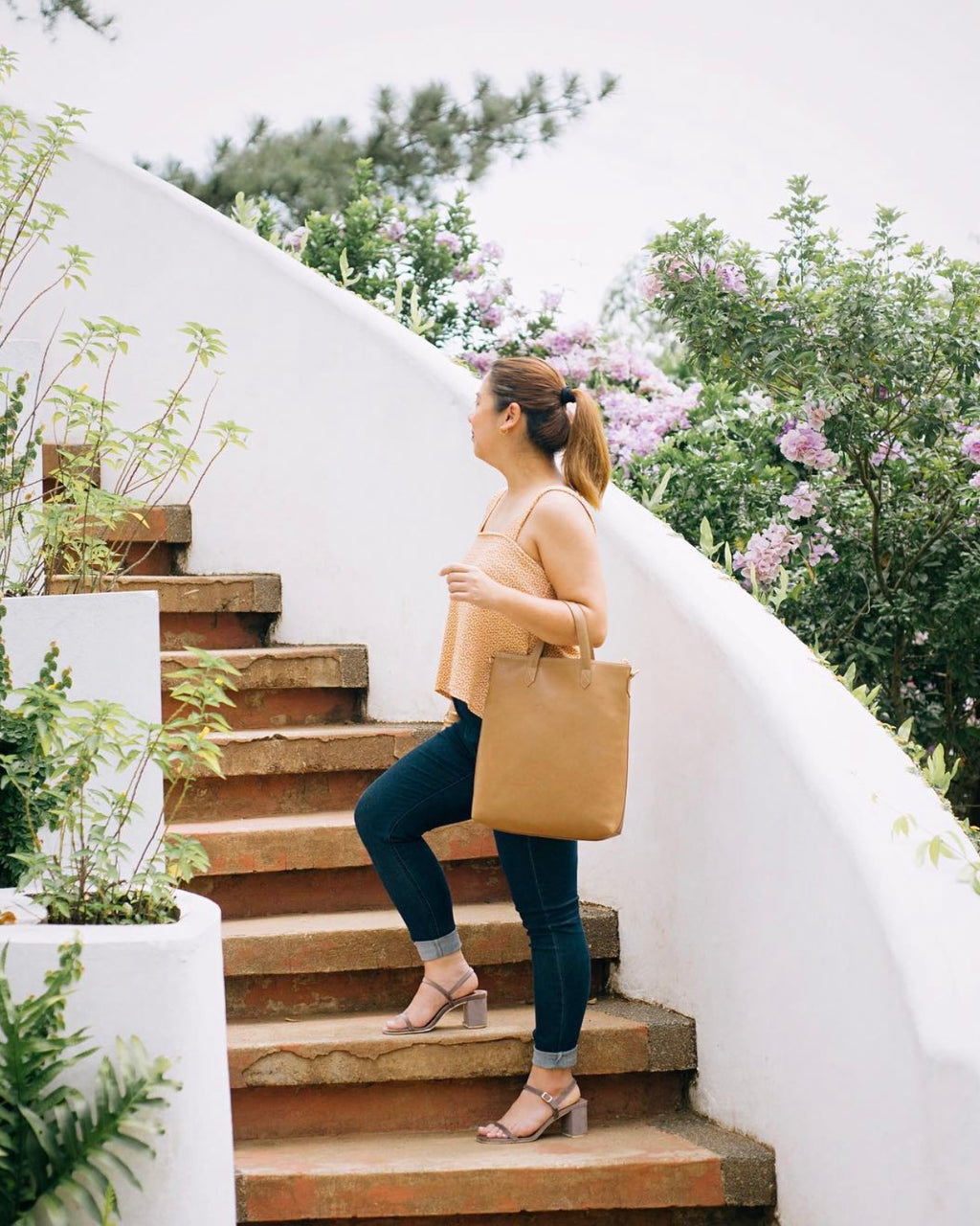 Salsa Taupe Velvet (Preorder)