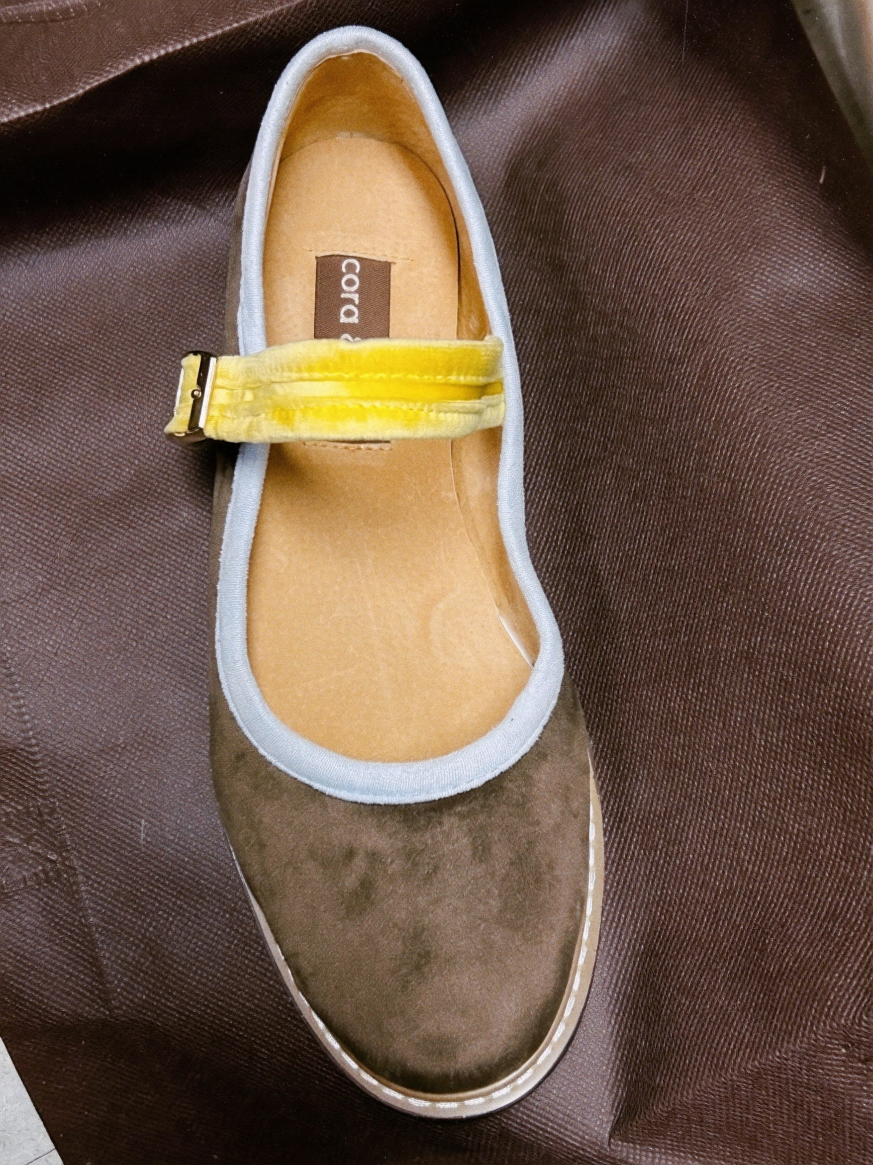 Sample Sale - Two Tone Nona Buttercup Size 7