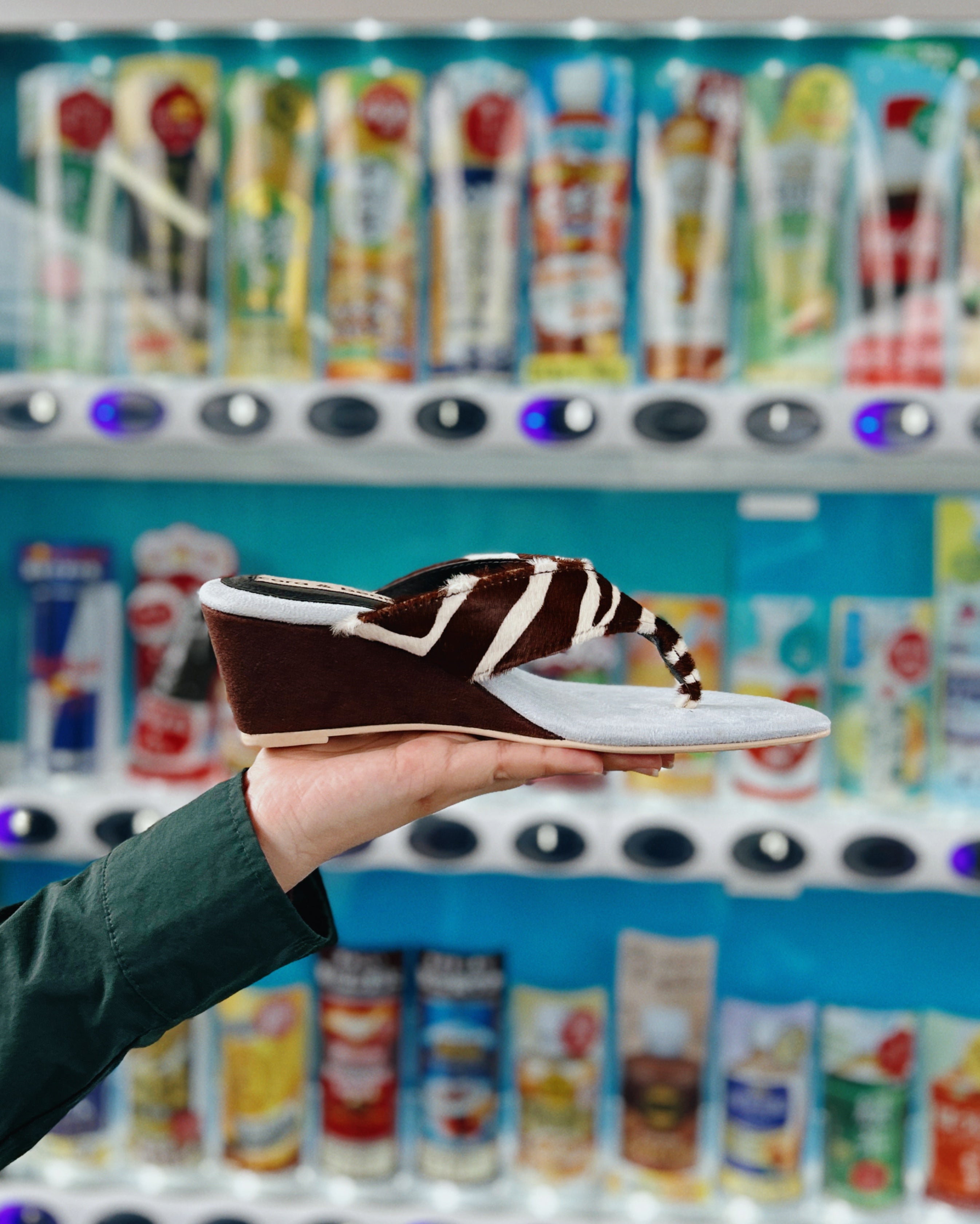 Oda Wedge Zebra Sky (Preorder)