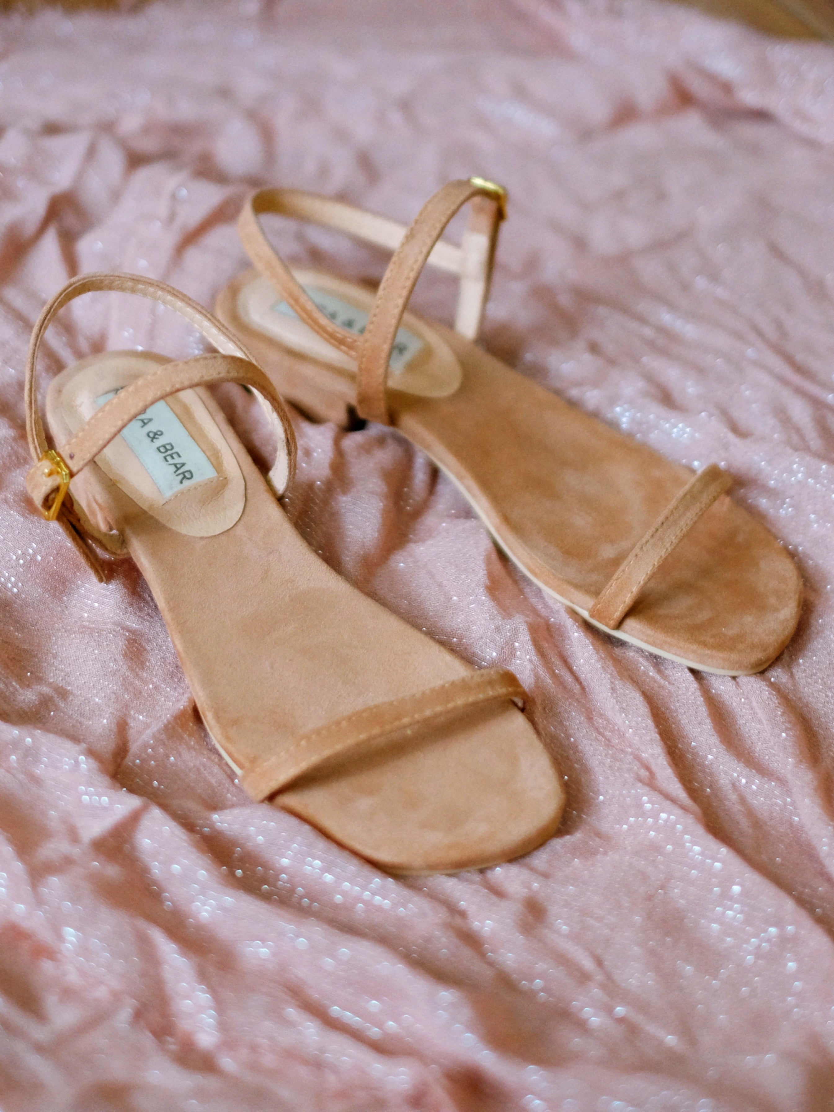 Salsita Mini Camel Suede (Preorder)