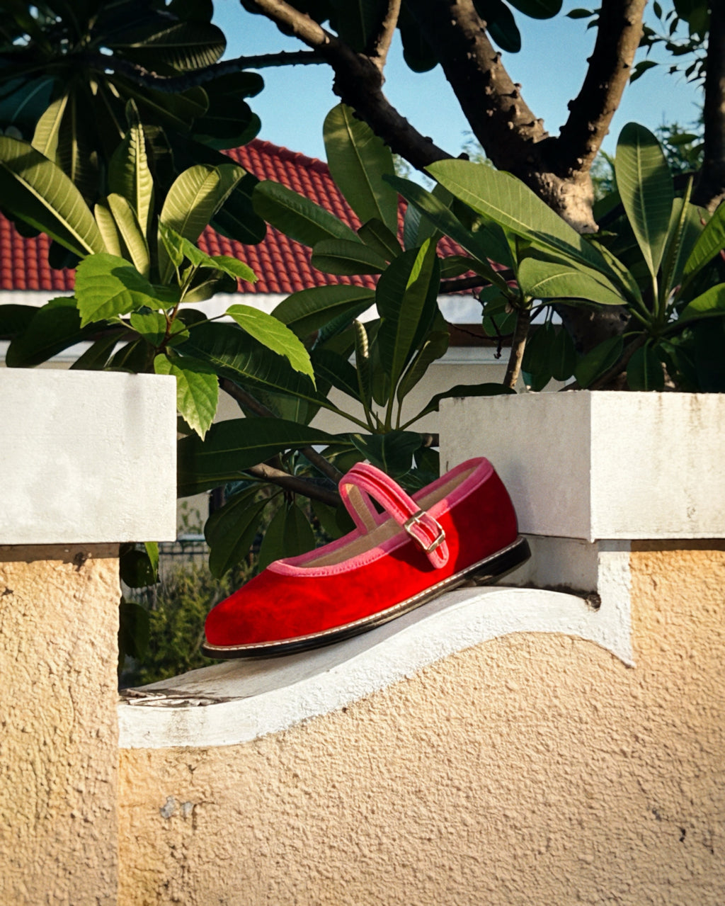 Two Tone Nona Strawberry (Preorder)
