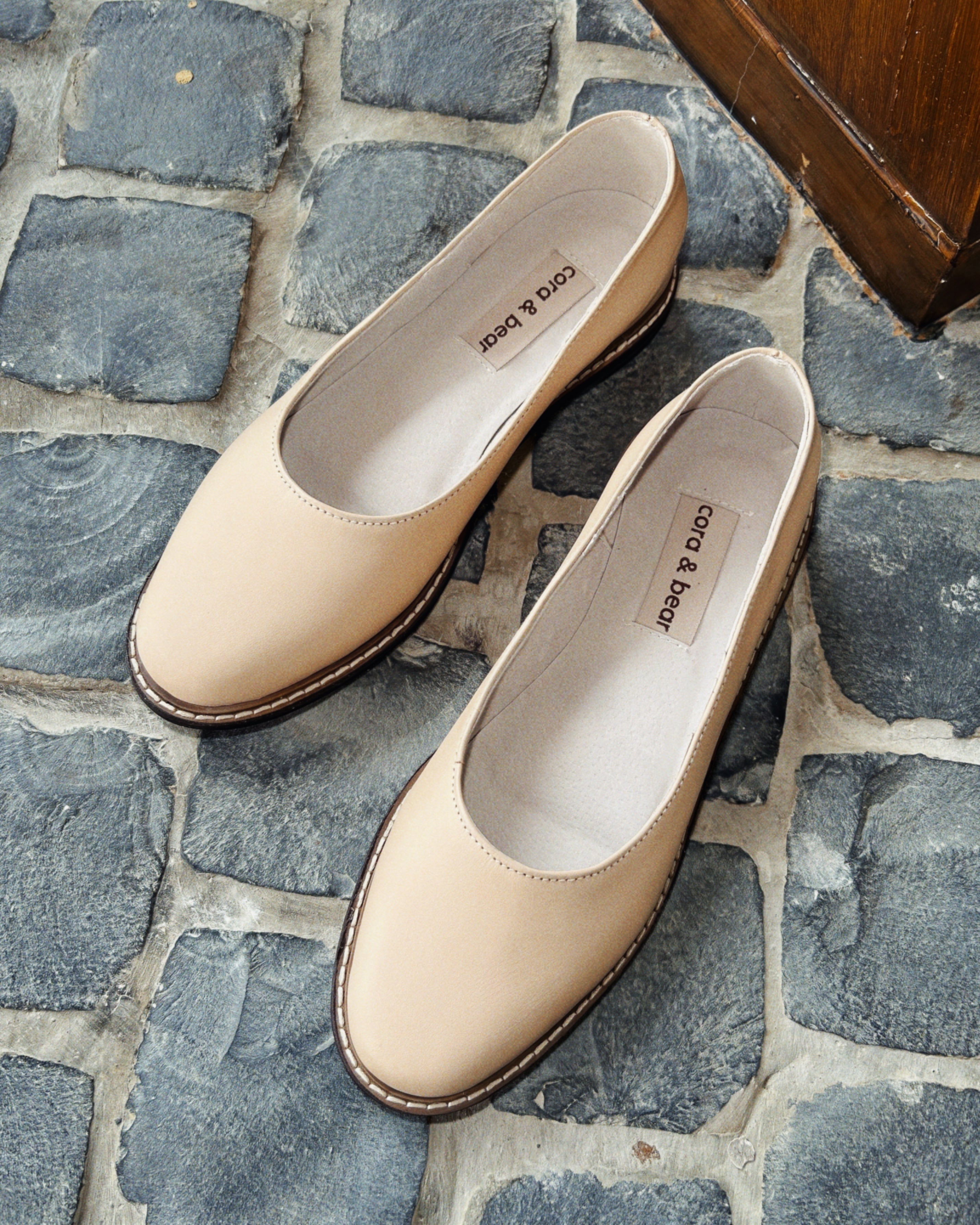 Sample Sale - Nona Strapless Chai Leather Size 8.5