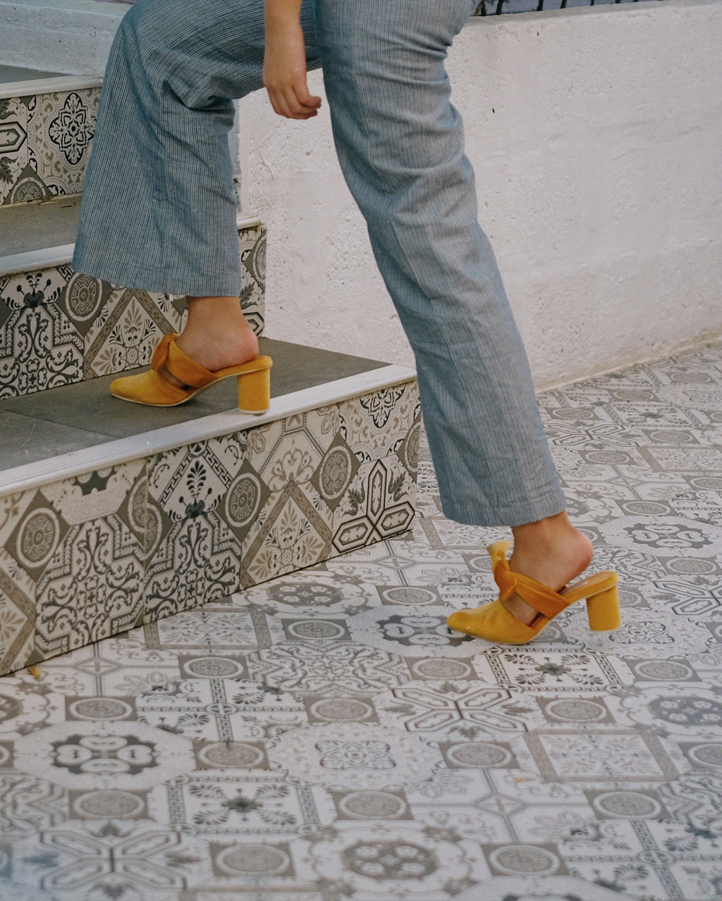 Weekend Honey - Cora and Bear