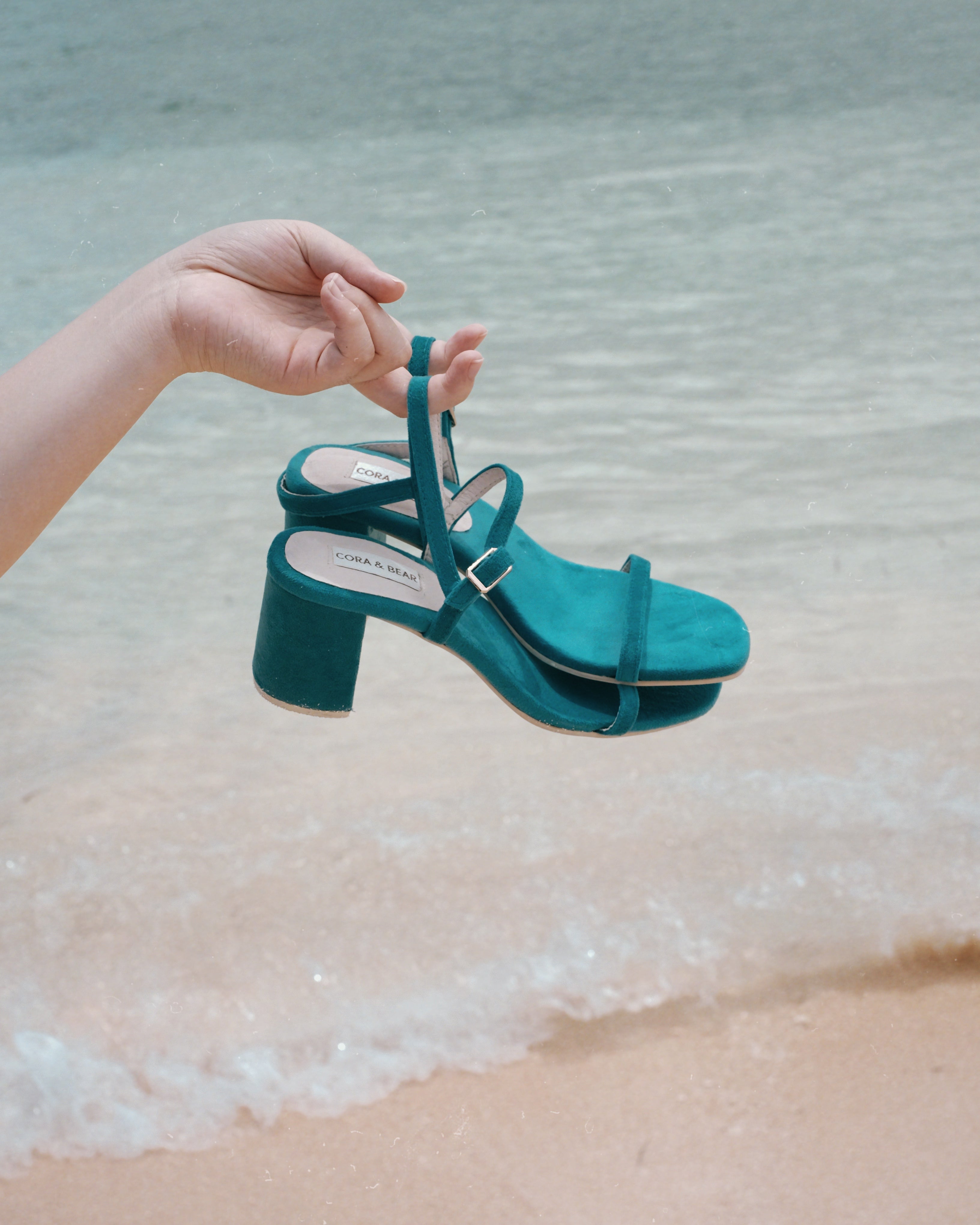 Salsa Seaside - Cora and Bear