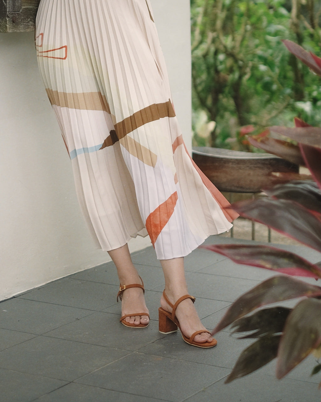 Salsa Mahogany - Cora and Bear