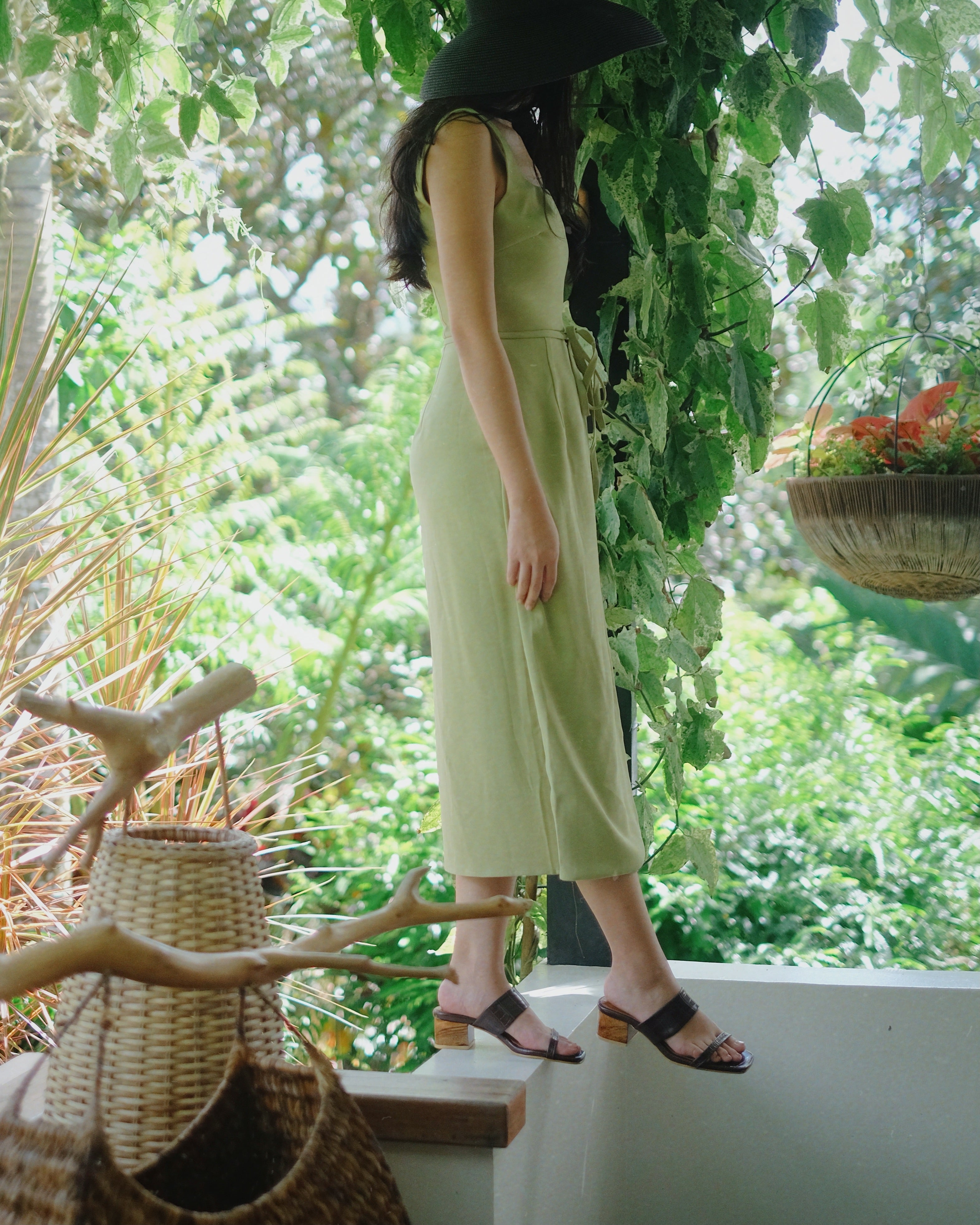 Jupiter Mahogany - Cora and Bear