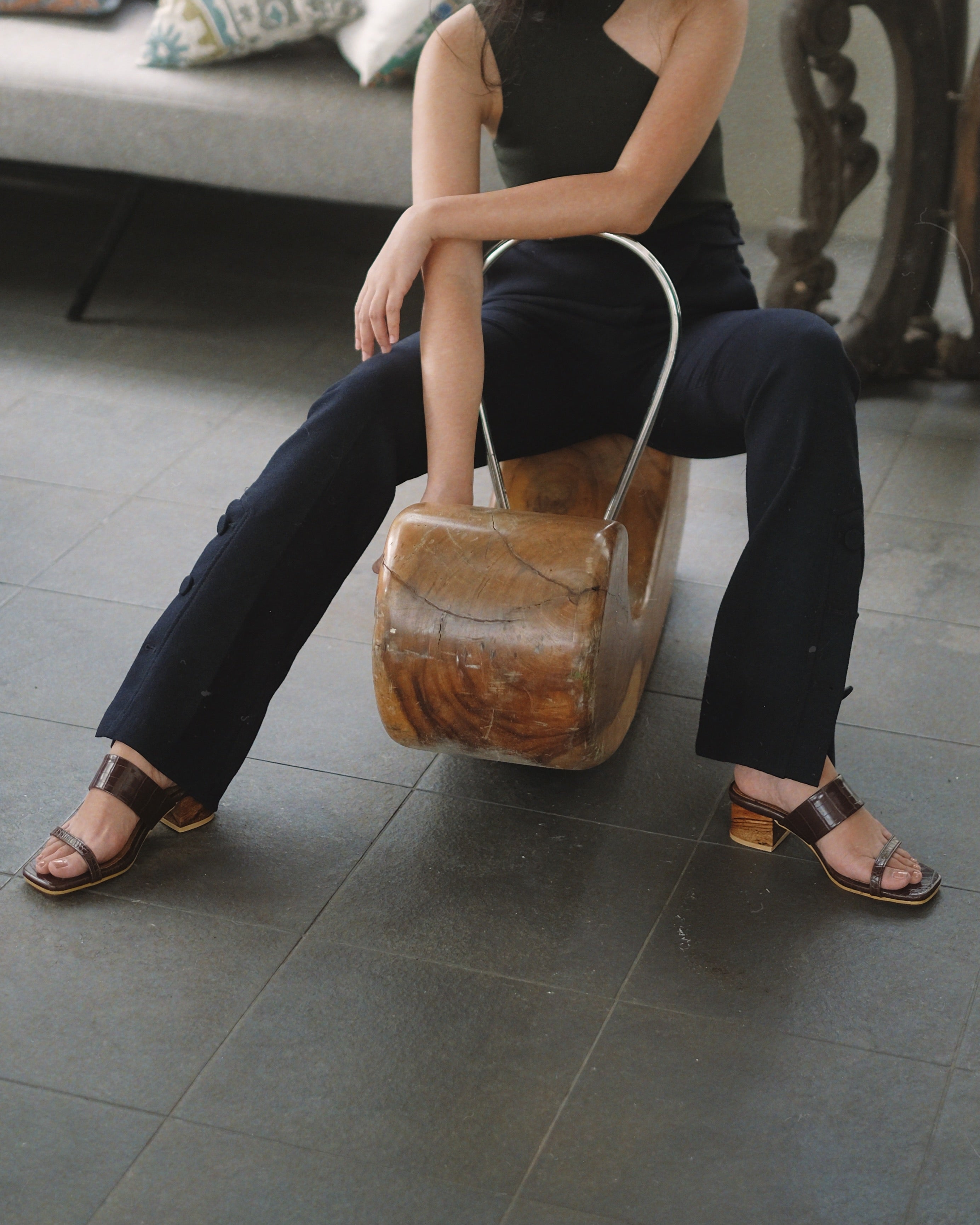 Jupiter Mahogany - Cora and Bear