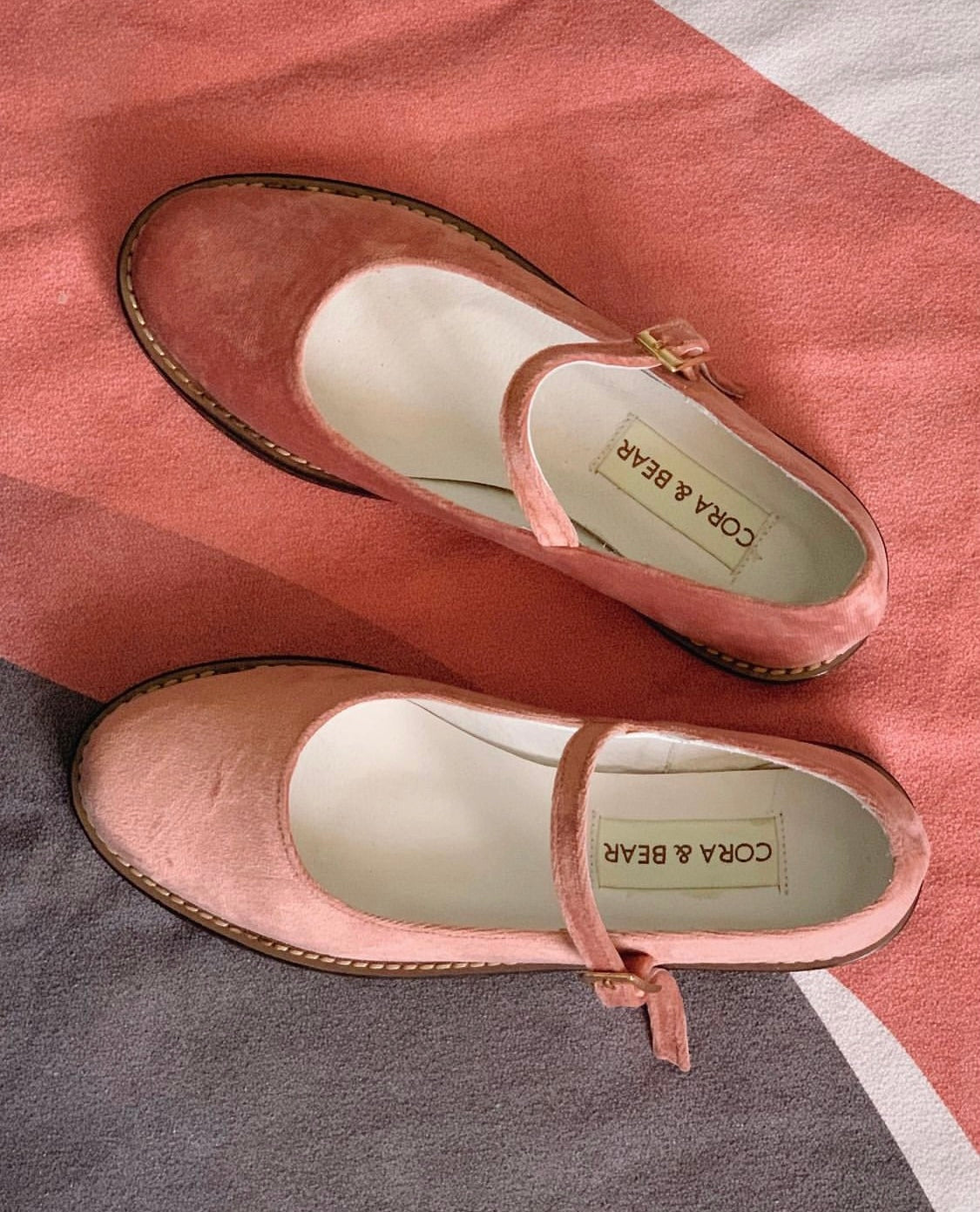 Nona Blossom Velvet - Cora and Bear