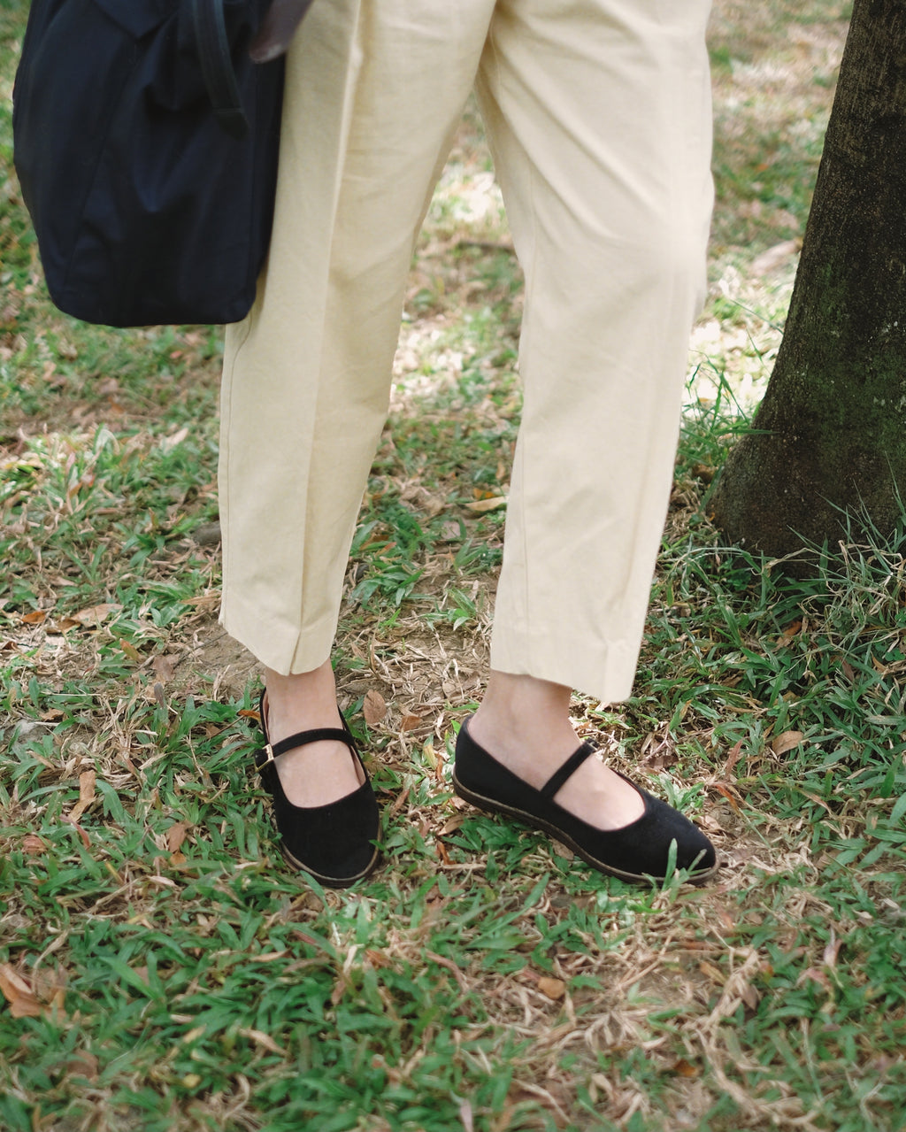 Nona Black Velvet - Cora and Bear