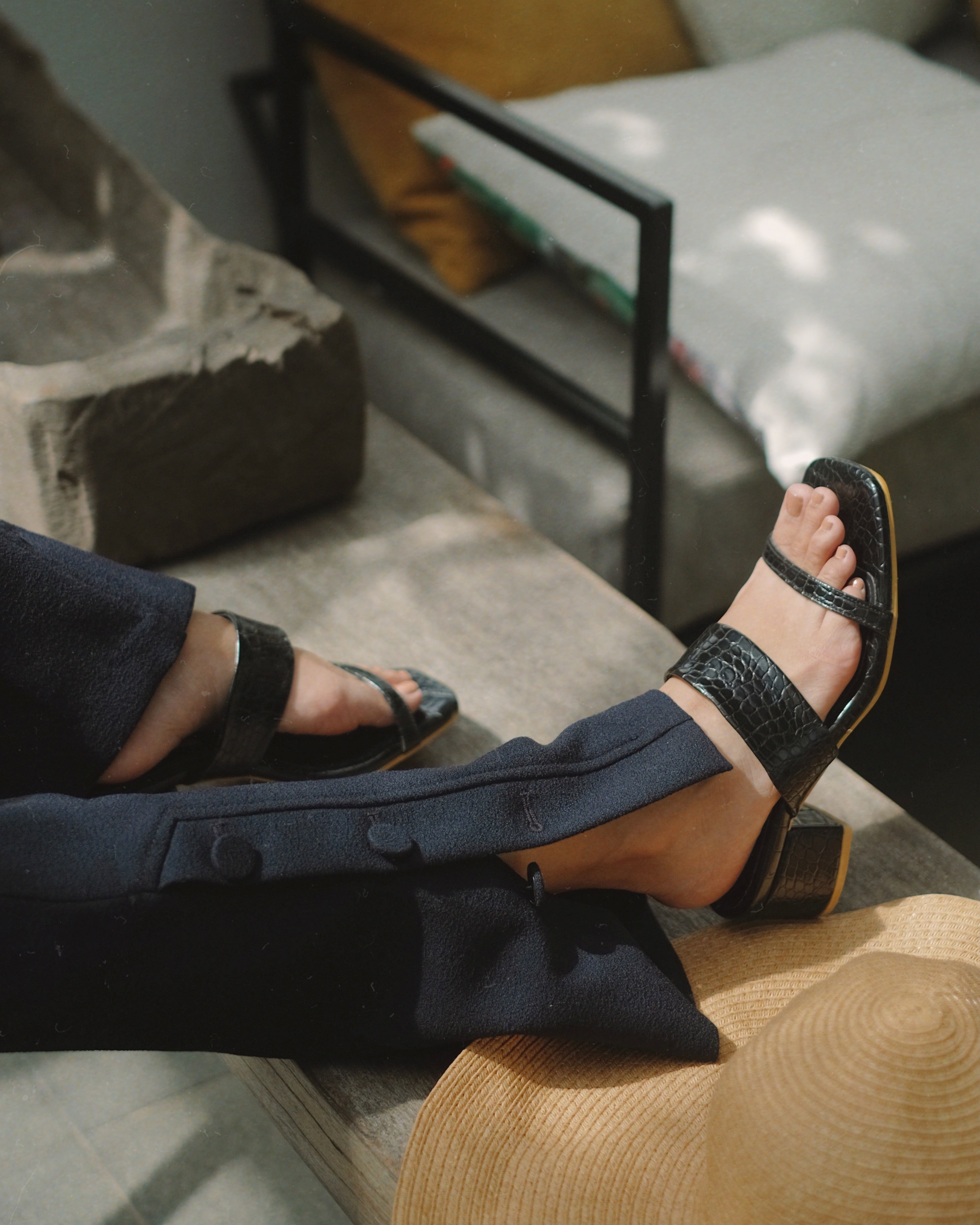 Jupiter Black - Cora and Bear