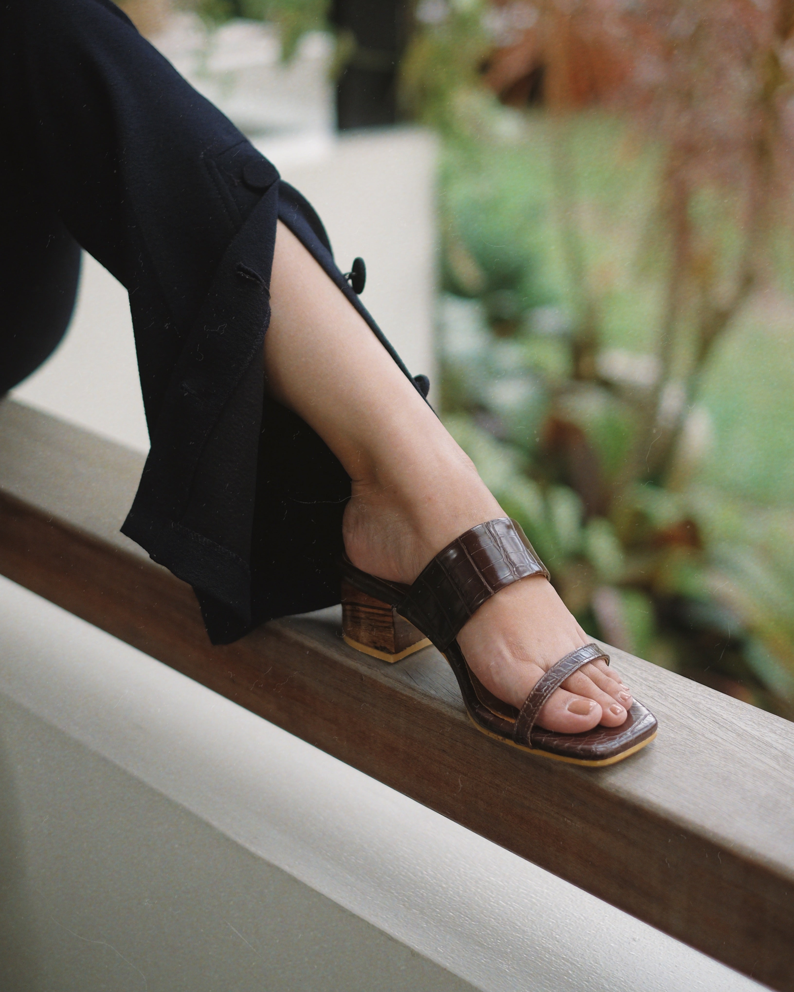 Jupiter Mahogany - Cora and Bear